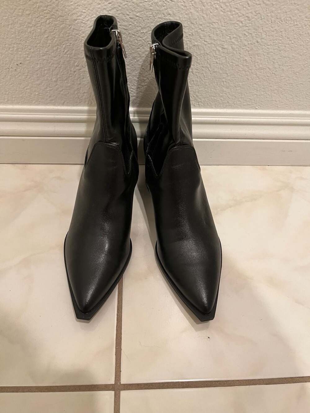 Dolce Vita Black Pointed Toe Block Heel Ankle Boots - Picture 4 of 7